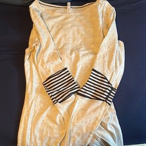 Lululemon tight workout long sleeve tee,